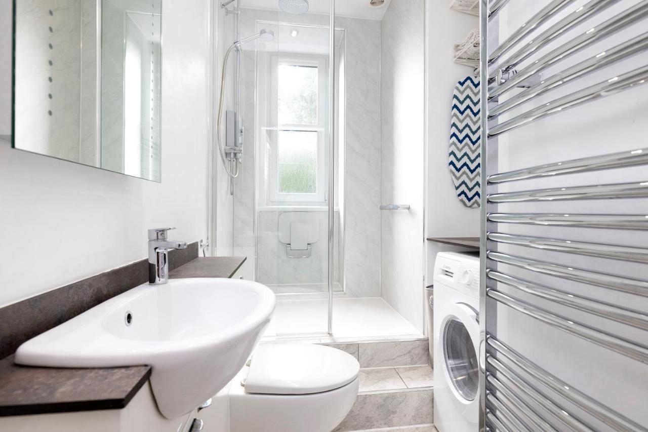 Edinburgh Holyrood Park Views Apartment ภายนอก รูปภาพ