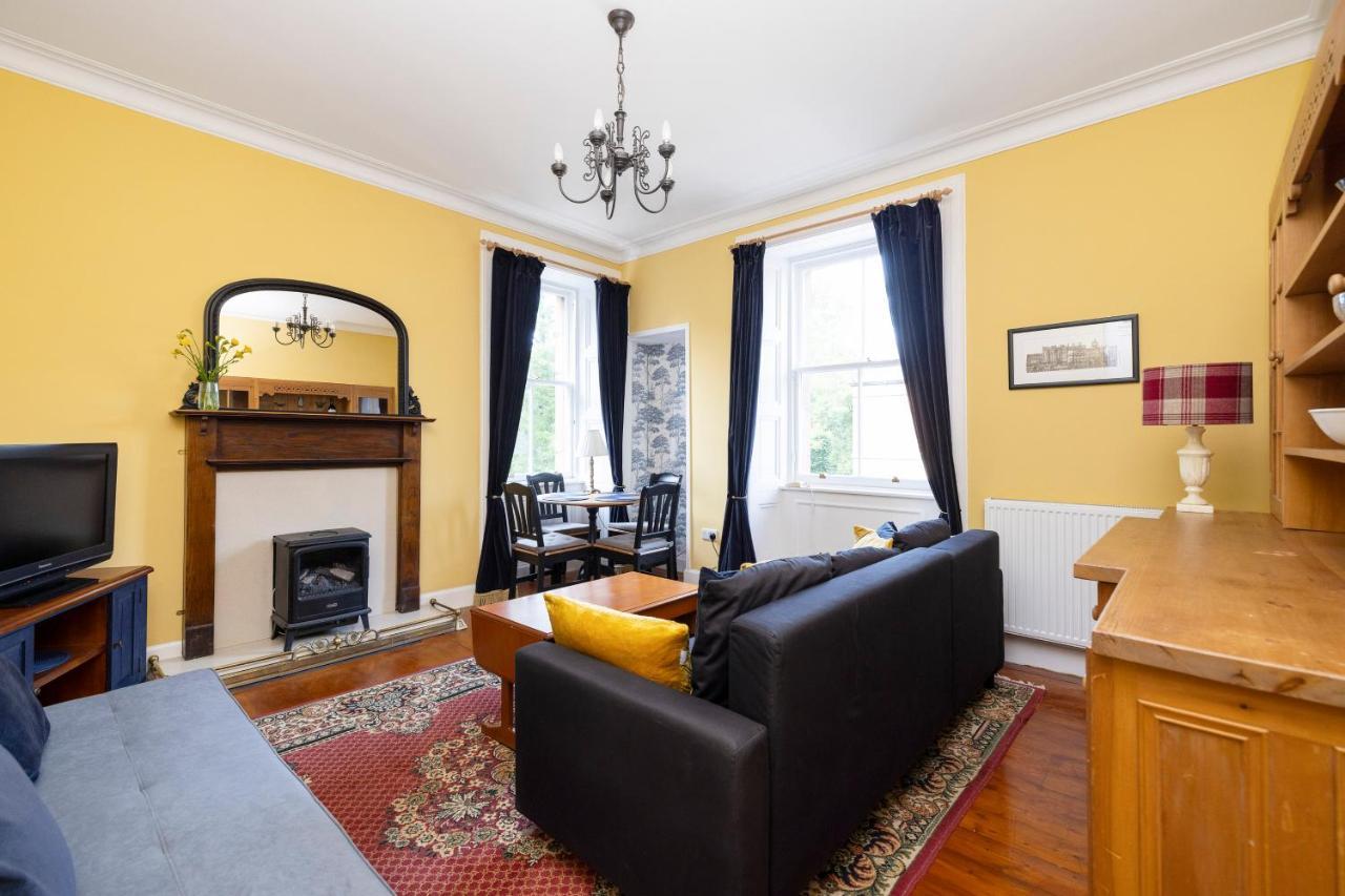 Edinburgh Holyrood Park Views Apartment ภายนอก รูปภาพ