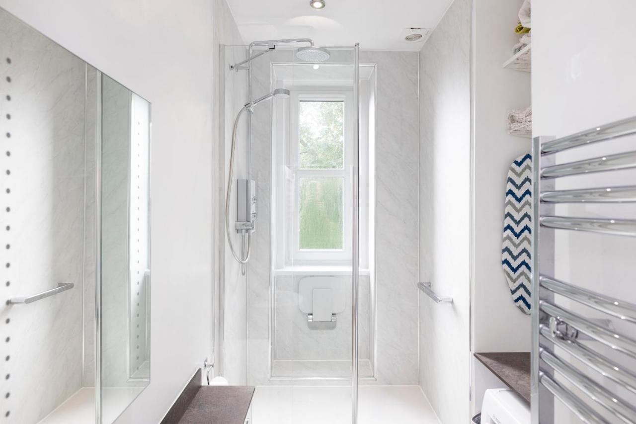 Edinburgh Holyrood Park Views Apartment ภายนอก รูปภาพ