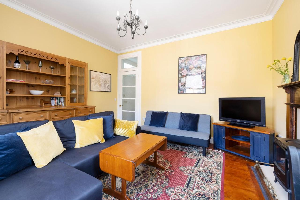 Edinburgh Holyrood Park Views Apartment ภายนอก รูปภาพ